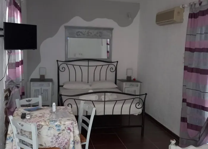 Aposperitis & Apartment