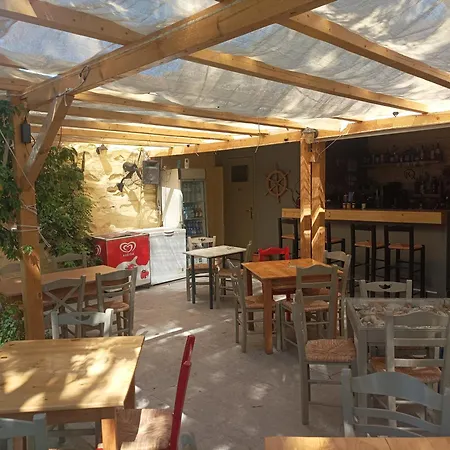 阿波斯佩里提客房公寓 金尼昂