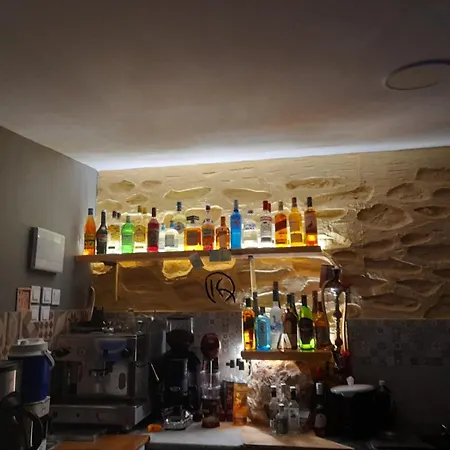 阿波斯佩里提客房公寓 公寓 *