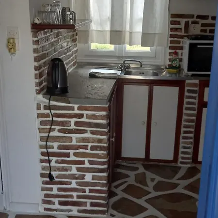 阿波斯佩里提客房公寓 公寓 *