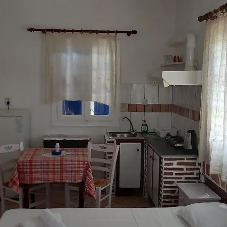 阿波斯佩里提客房公寓 公寓 *