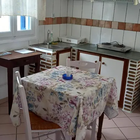 Apartman Aposperitis & Kíni