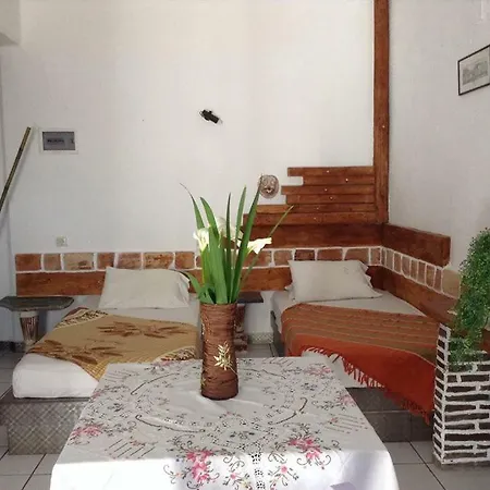 Apartman Aposperitis & Kíni