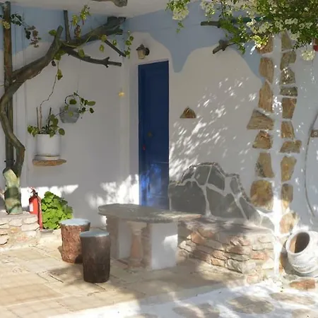 阿波斯佩里提客房公寓