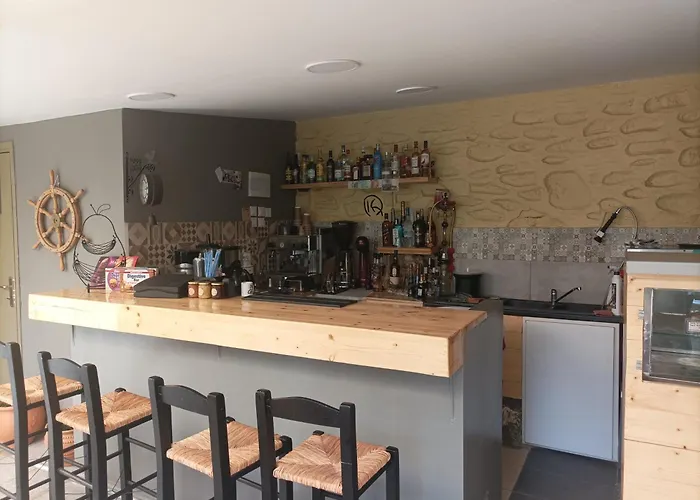 Lägenhet Aposperitis & *